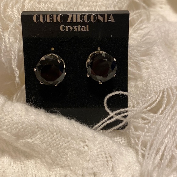 Black Cubic Zirconia Gum Drop incased in silver.  NWT! Absolutely gorgeous! - Picture 1 of 6